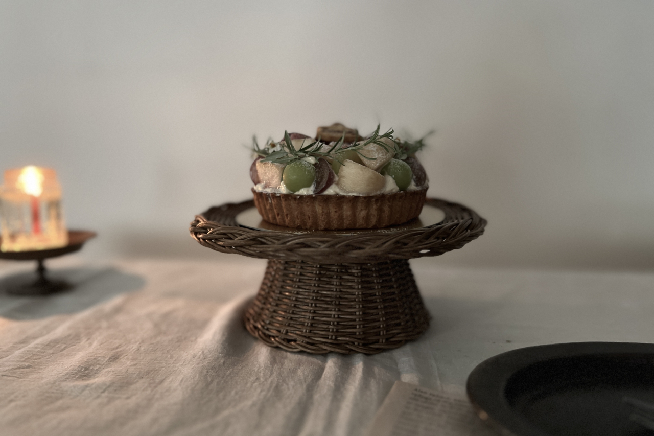 籐編（とうあ）みでつくるケーキスタンド