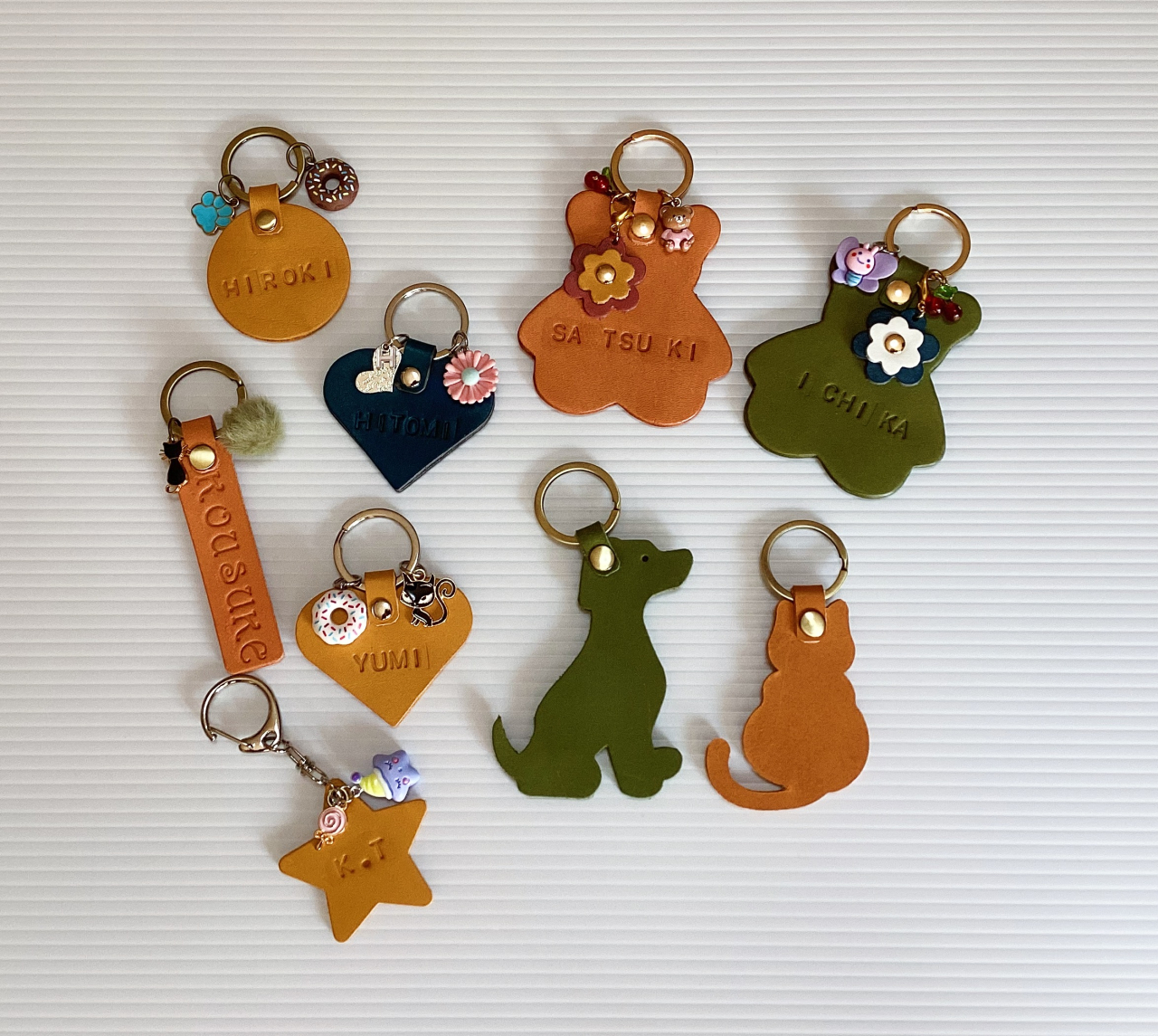 革のお名前キーホルダー作り